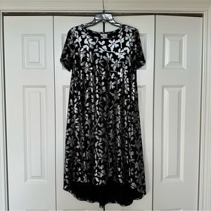 Small Lularoe Carly Shift Dress